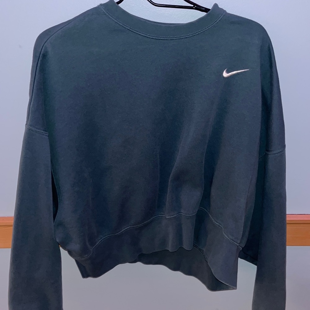 Blue Nike crew neck
